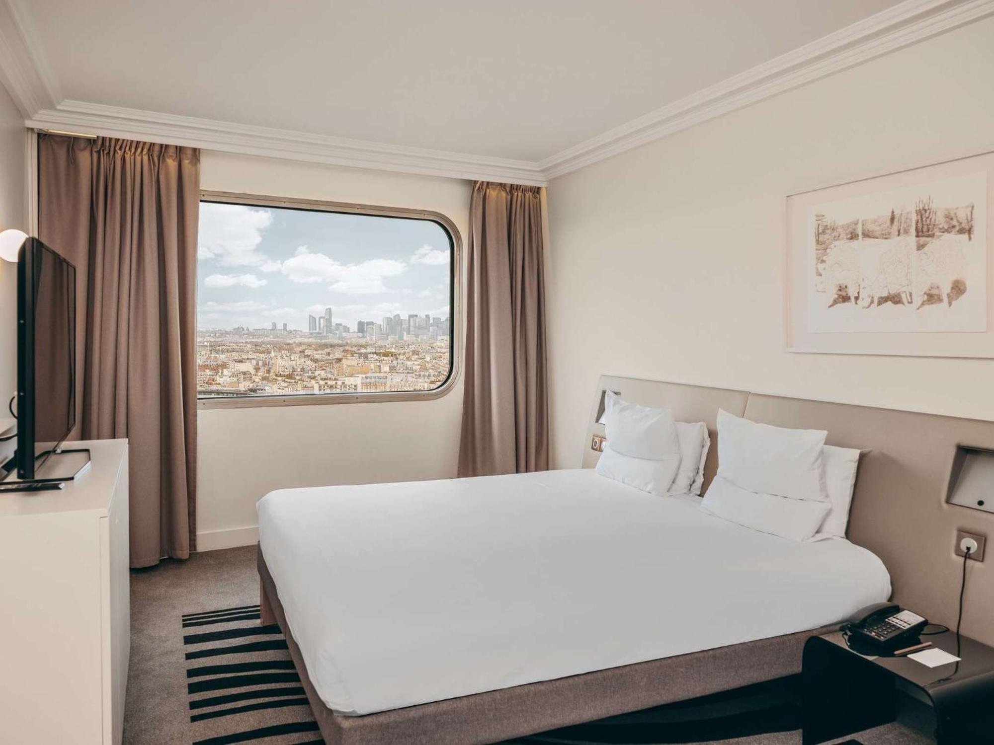 Novotel Paris Centre Tour Eiffel Exterior foto